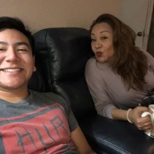 Meet your Posher, Claudia